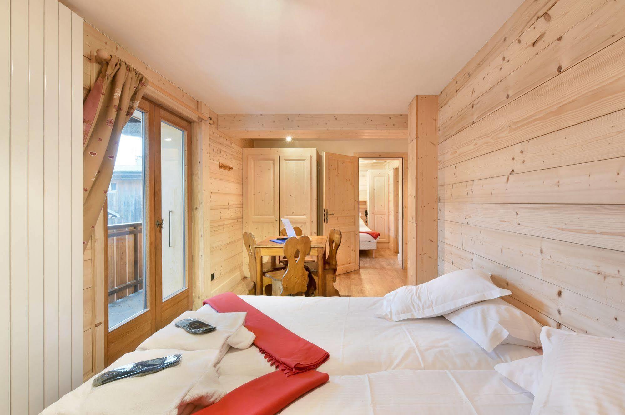 Loc'Hotel Alpen Sports Les Gets Exterior photo